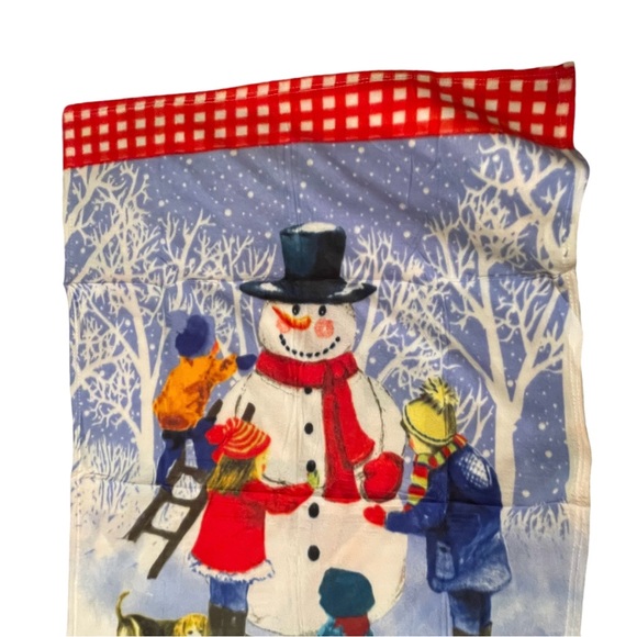 Kids Wish Network Fleece Throw Blanket Kids Building a Snowman 32” x 50” - Picture 3 of 7
